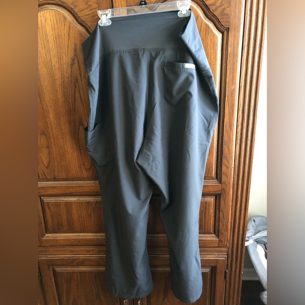 Maternity scrub pants